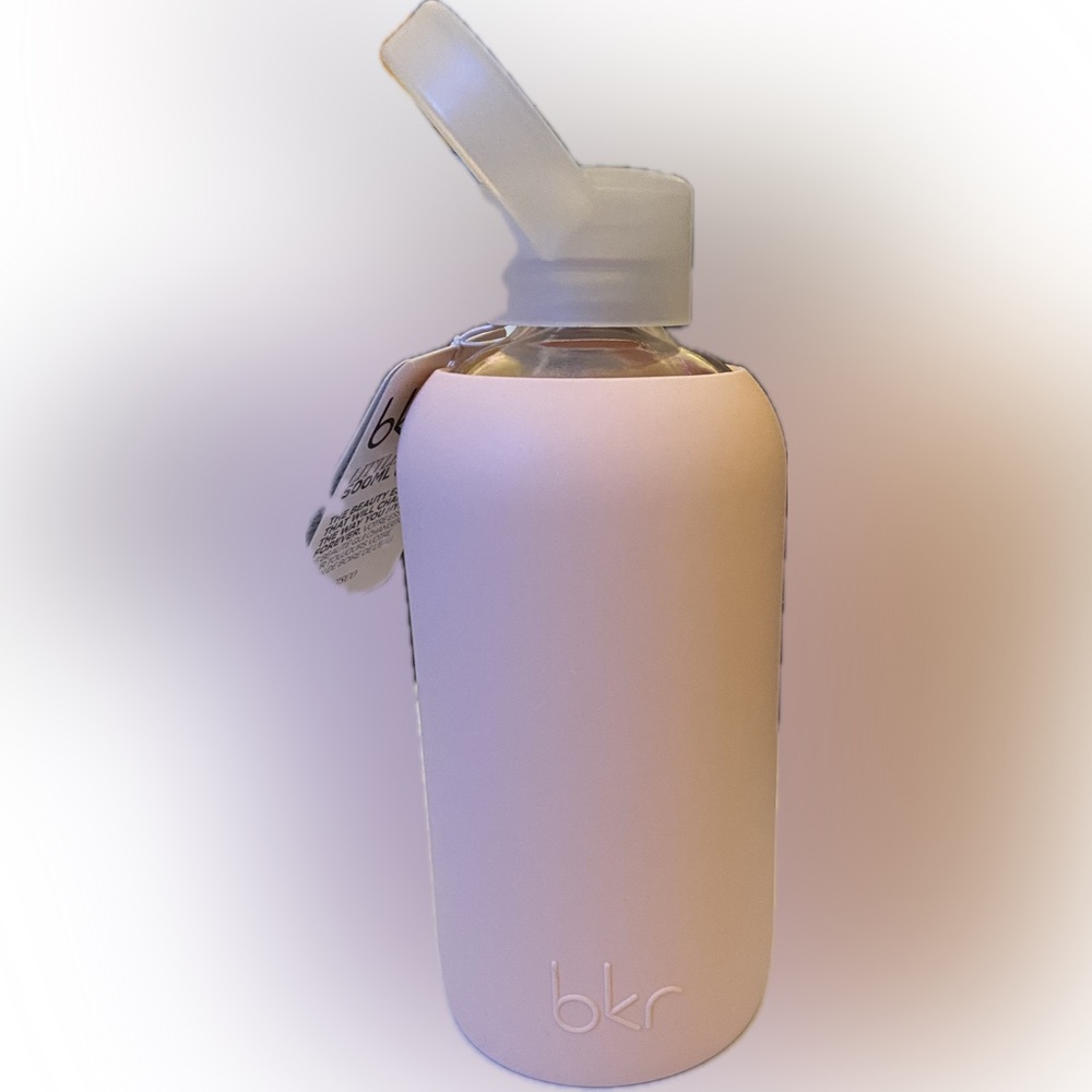 NWT little bkr - Pout
